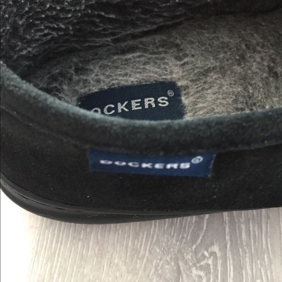 Dockers suede slippers. - Picture 2 of 4